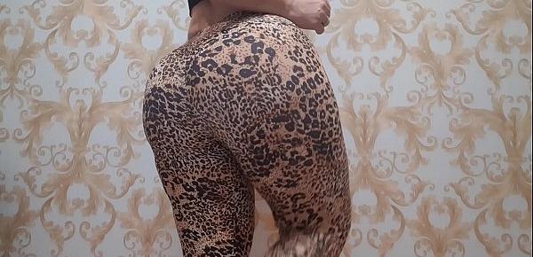  MARCIA SE EXIBI DE  CALÇA LEG SIGA ONLYFANS .COMMARCIABUMBUMGG VISITE MEU SITE MARCIABUMBUMGG.COM